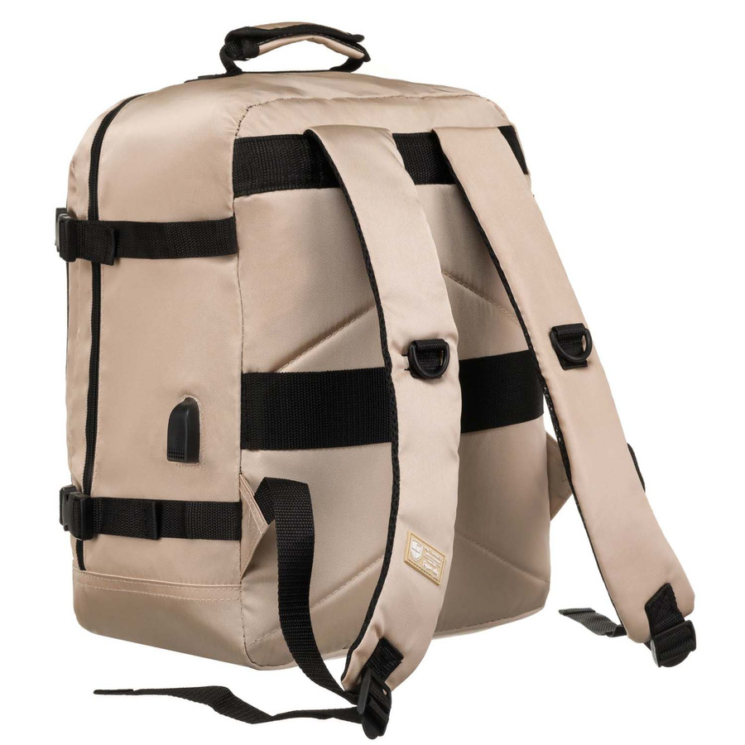 Peterson 3- Funkciós Tágas Utazó Hátizsák, WizzAir méretű 40x30x20cm, USB csatlakozóval