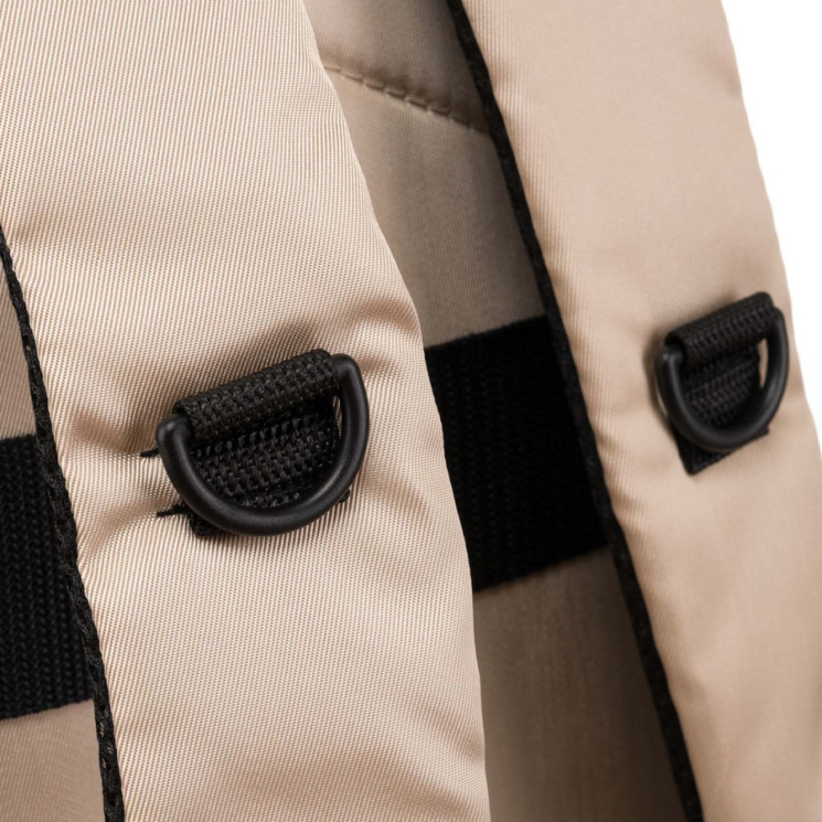 Peterson 3- Funkciós Tágas Utazó Hátizsák, WizzAir méretű 40x30x20cm, USB csatlakozóval