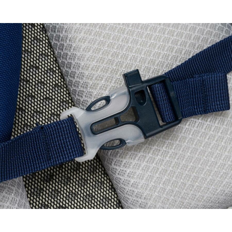 Kétrekeszes, sötétkék városi Iskolai hátizsák külső zsebekkel - Peterson