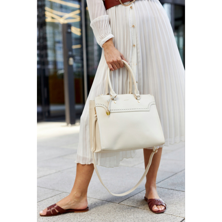 Alkalmi női kézitáska hosszúpánttal Bézs színben