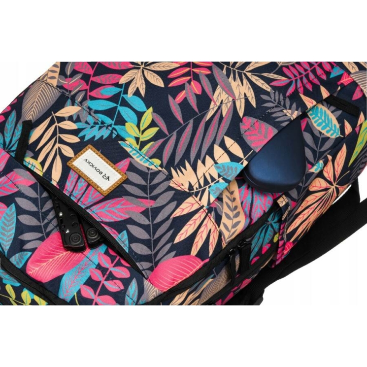 Sokzsebes Női hátizsák divatos mintában