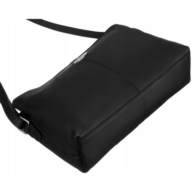 Elegáns Valódi bőr női oldaltáska fekete színben