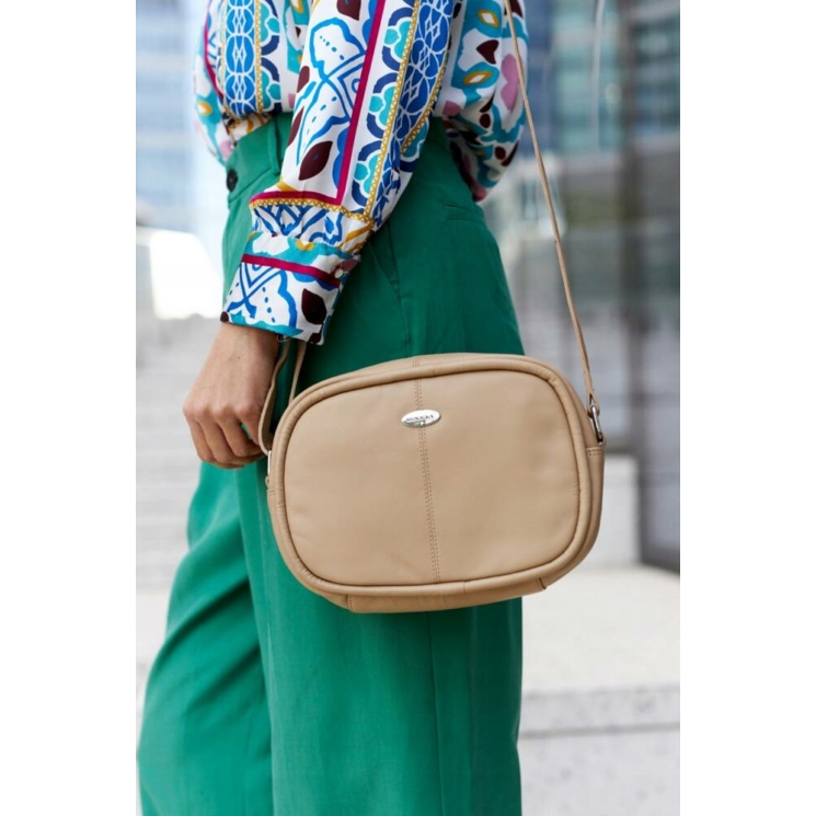 Valódi bőr Női oldaltáska bézs színben