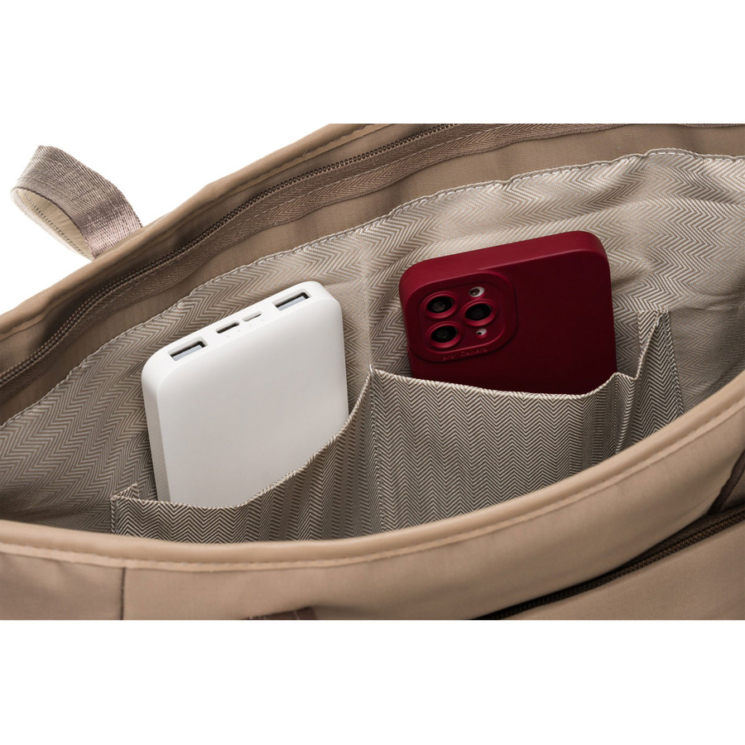 Stílusos női válltáska bézs színben Nagy méretben