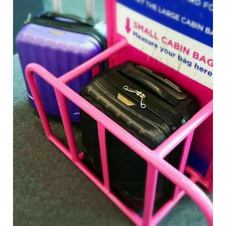 Peterson fedélzeti táska kedvező áron WizzAir méretű 40 x 30 x 20 cm