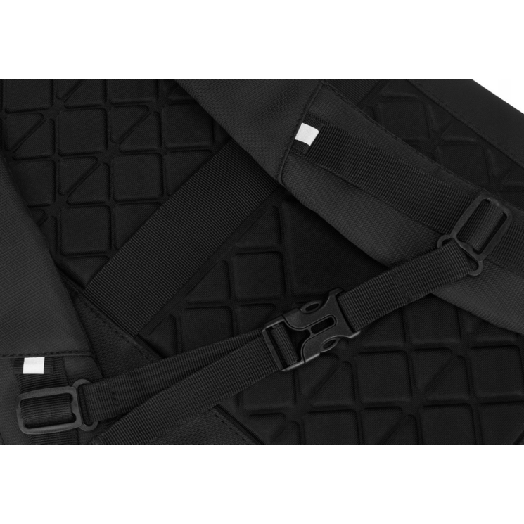 Peterson 3- Funkciós Vízálló Utazó Hátizsák Fekete Színben