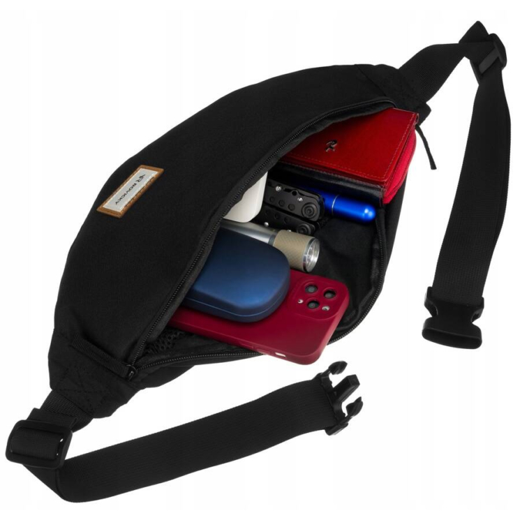 Tágas női övtáska divatos mintával