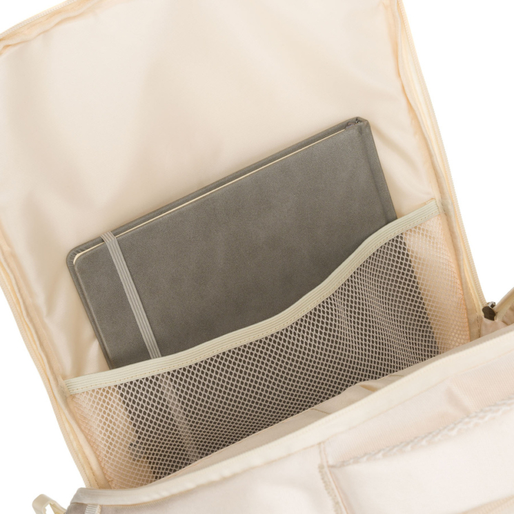 Peterson extrabővíthető bézs színű hátizsák kézipoggyász méretben 40 x 30 x 20 cm