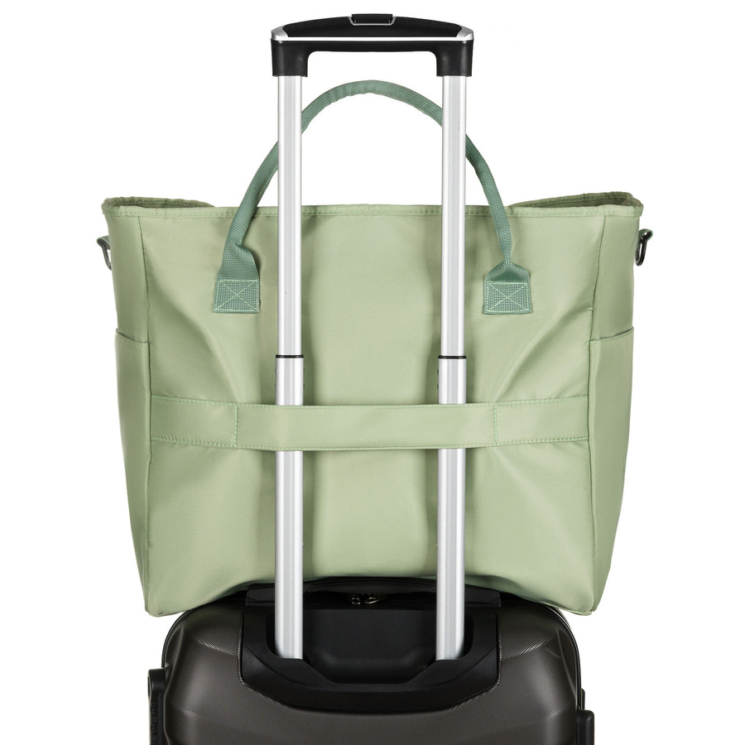 Praktikus zöld színű utazótáska bőröndtartóval Wizzair kézipoggyász méretben
