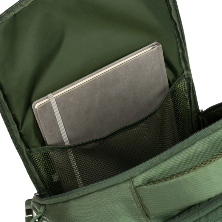 Peterson extrabővíthető zöld színű hátizsák kézipoggyász méretben 40 x 30 x 20 cm