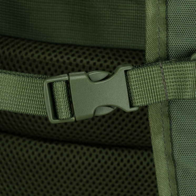 Peterson extrabővíthető zöld színű hátizsák kézipoggyász méretben 40 x 30 x 20 cm