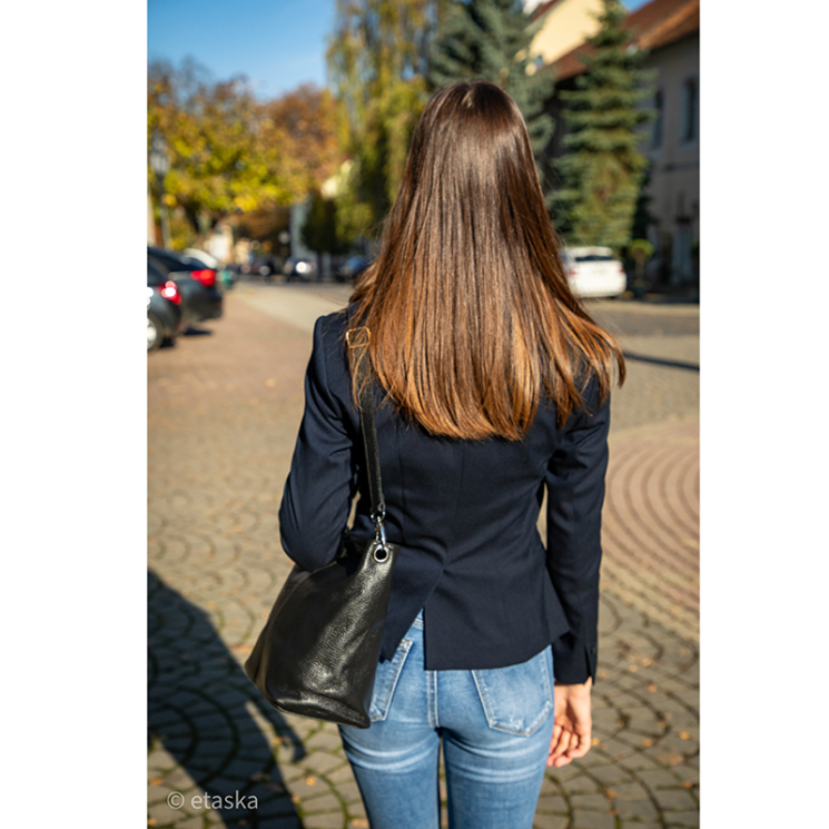 Valódi bőr női táska fekete színben