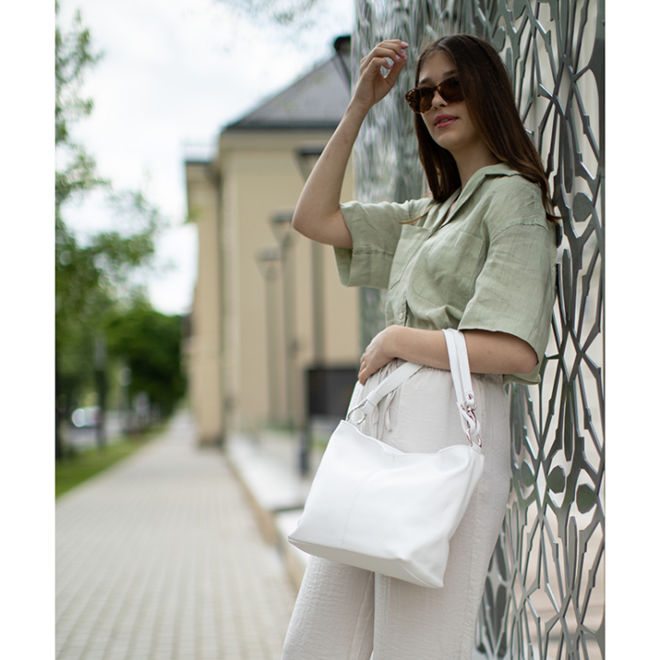 Valódi bőr női táska fehér színben