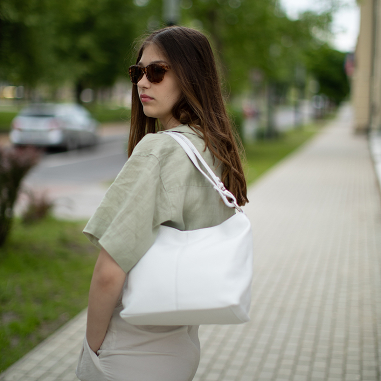 Valódi bőr női táska fehér színben