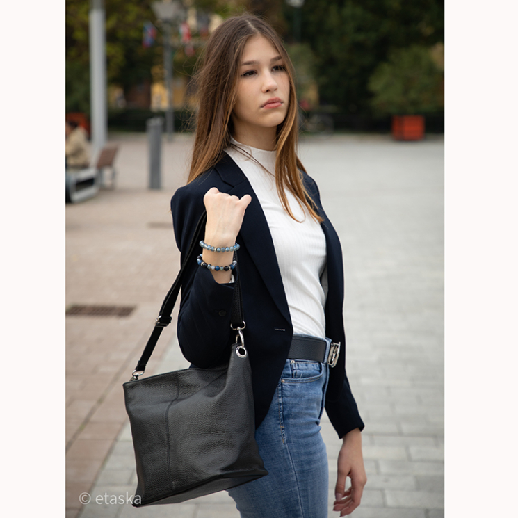 Valódi bőr női táska fekete színben