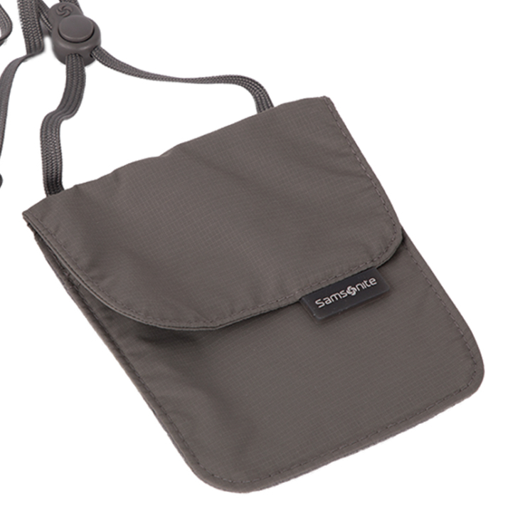 Samsonite nyakba akasztható irattartó