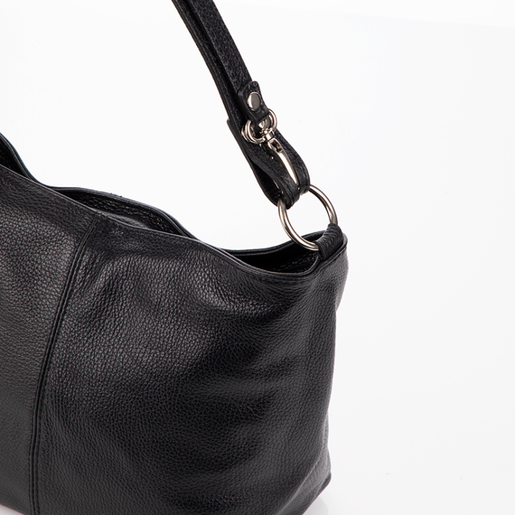 Valódi bőr női táska fekete színben