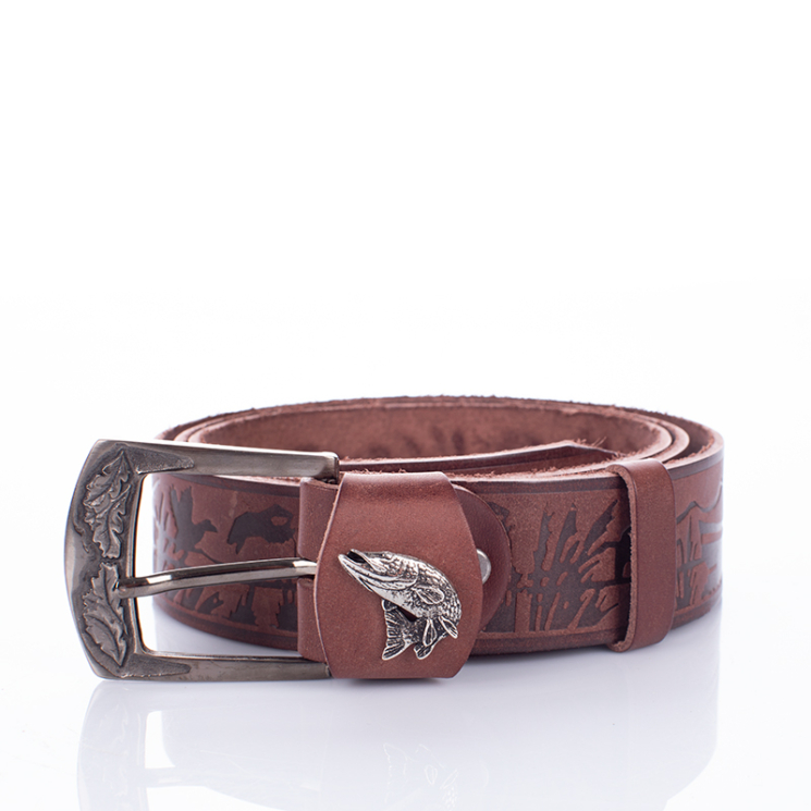 Horgász öv csuka mintával barna színben 135 cm-től 90 cm-ig