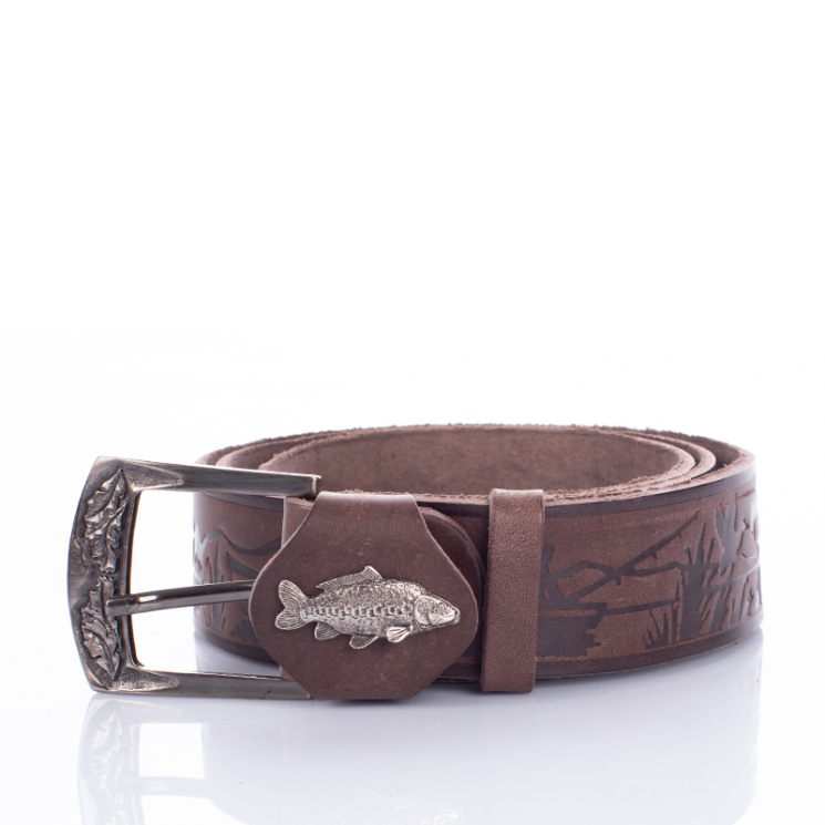 Horgász öv ponty mintával sötétbarna színben 90 cm