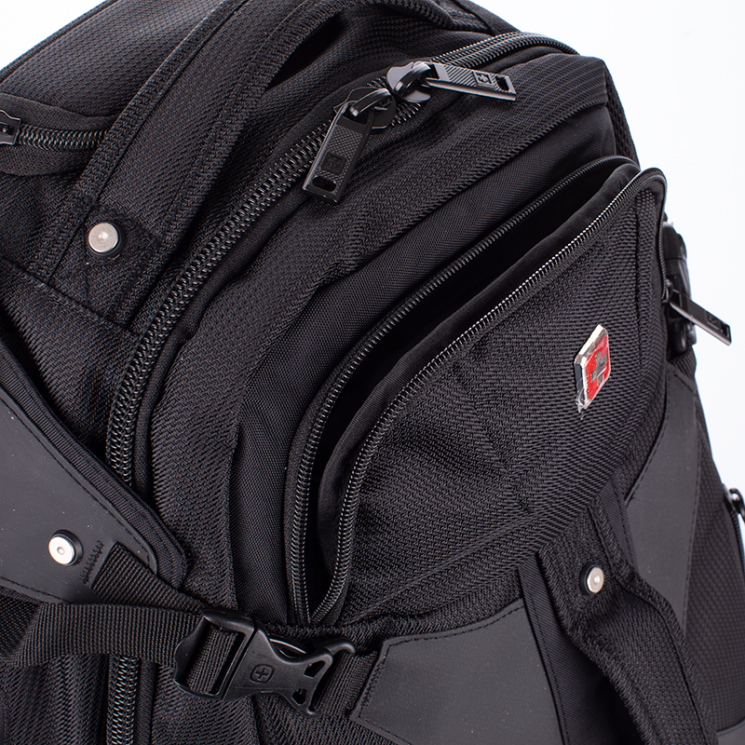 Swisswin kabin méretű gurulós utazótáska H565A