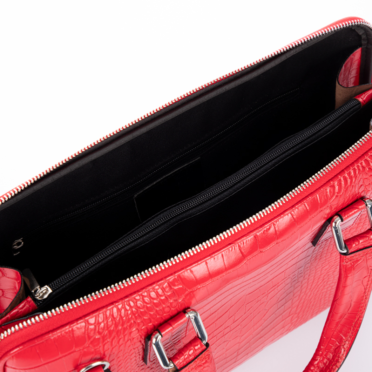 Laptoptartós Valódi bőr üzleti táska fekete színben*