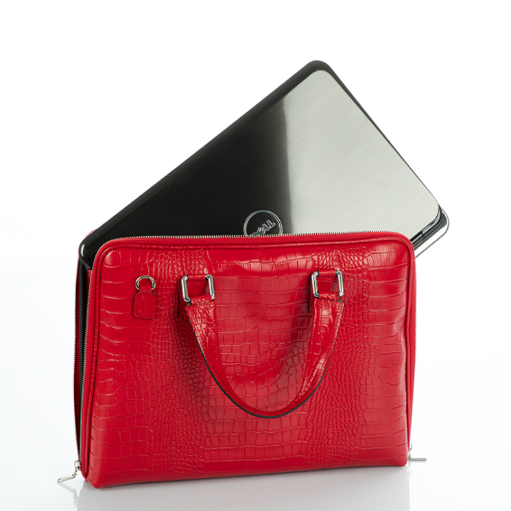 Laptoptartós Valódi bőr üzleti táska fekete színben*