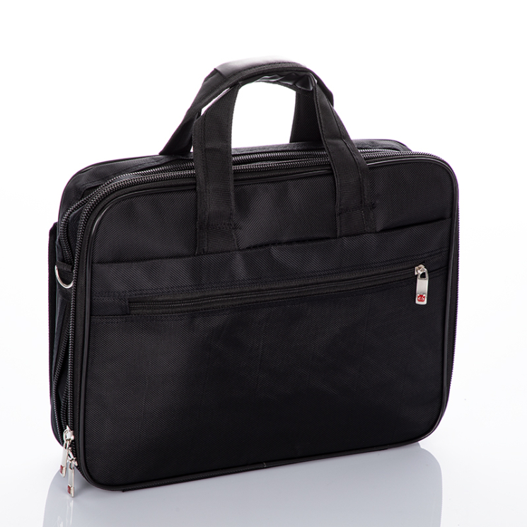 Fekete üzleti táska laptoptartóval 3181