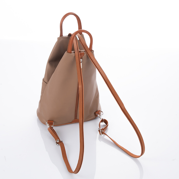 Valódi bőr női hátizsák taupe konyak színben