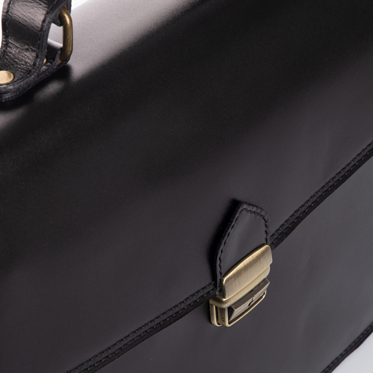 Valódi bőr nagyméretű aktatáska fekete színben