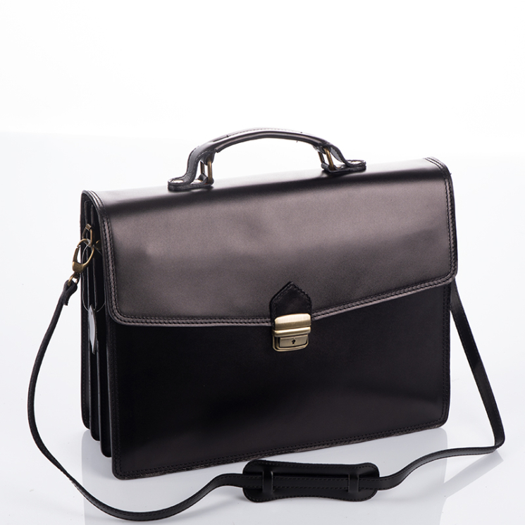Valódi bőr nagyméretű aktatáska fekete színben