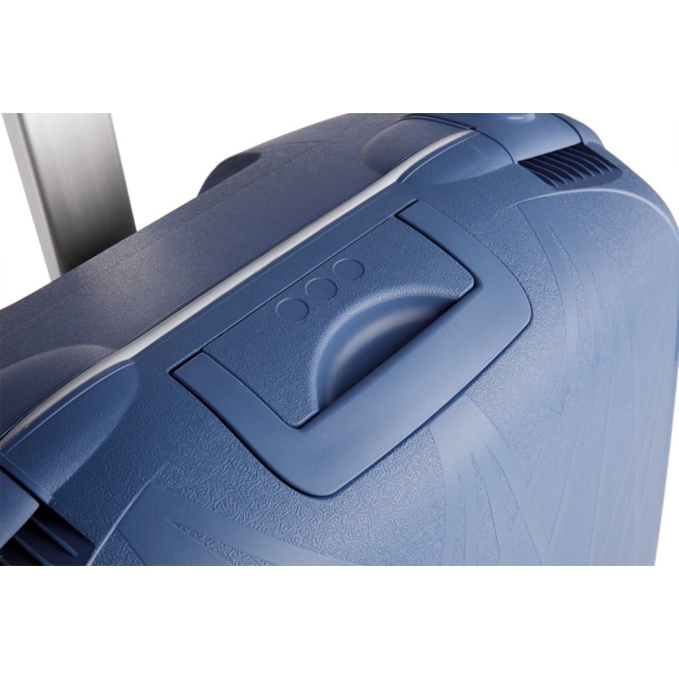 R-0711 Roncato Light bőrönd ajándék bőröndhuzattal