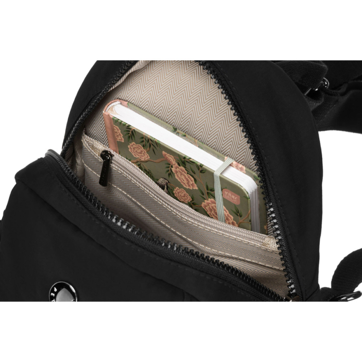 Női városi hátizsák fekete színben