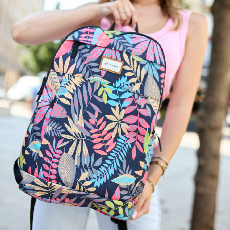 Sokzsebes Női hátizsák divatos mintában