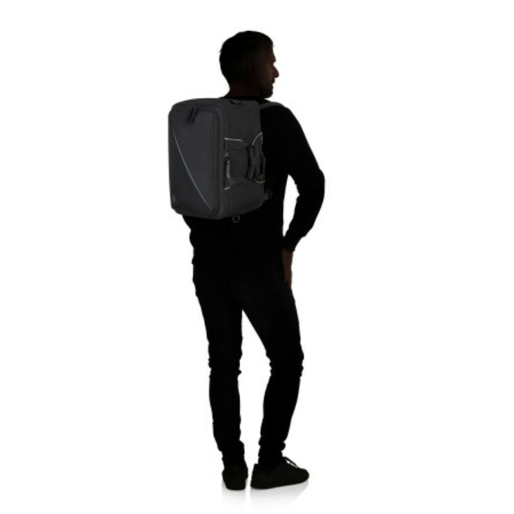 3 - Funkciós Fedélzeti táska  Fekete színben 40 x 25 x 20 American Tourister TAKE2CABIN