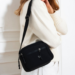 Praktikus női oldaltáska fekete színben