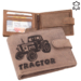 Bőr pénztárca barna színben traktor mintával RFID védelemmel díszdobozban 5702-tractor