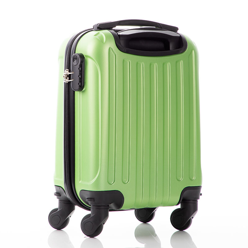 Bőrönd kabin méret RYANAIR járataira felvihető levehető kerekekkel (40